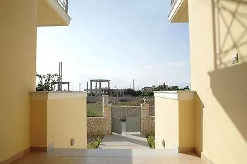 Hotel Karmela 2*