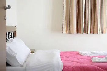Hotel Karmela 2*