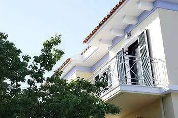 Hotel Karmela 2*